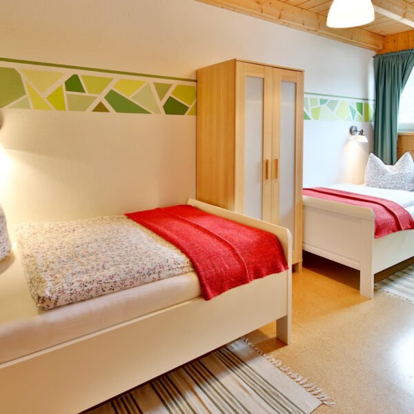 Schlafzimmer der Ferienwohnung auf dem Campingplatz Bankenhof